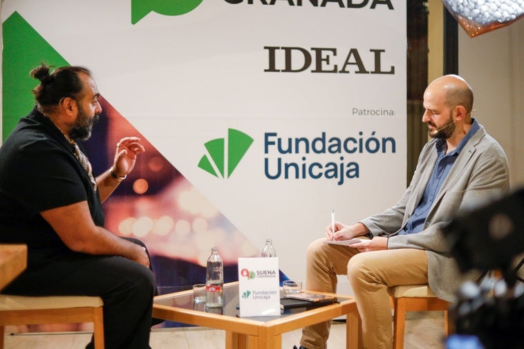 «Mi padre nos sacaba de la cama con un disco de Camarón»